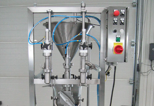 Jednohlavová plnička s čerpadlem