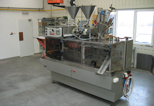 Balicí stroj s dvojitou plničkou RSP 11.4